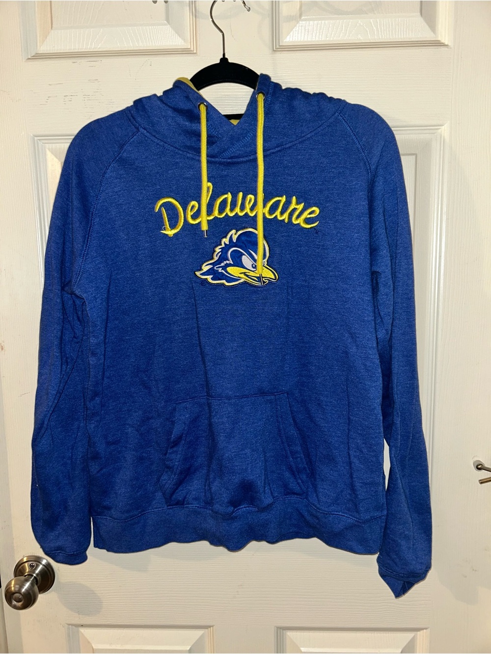 Colosseum Delaware Blue Hens Women's Hoodie